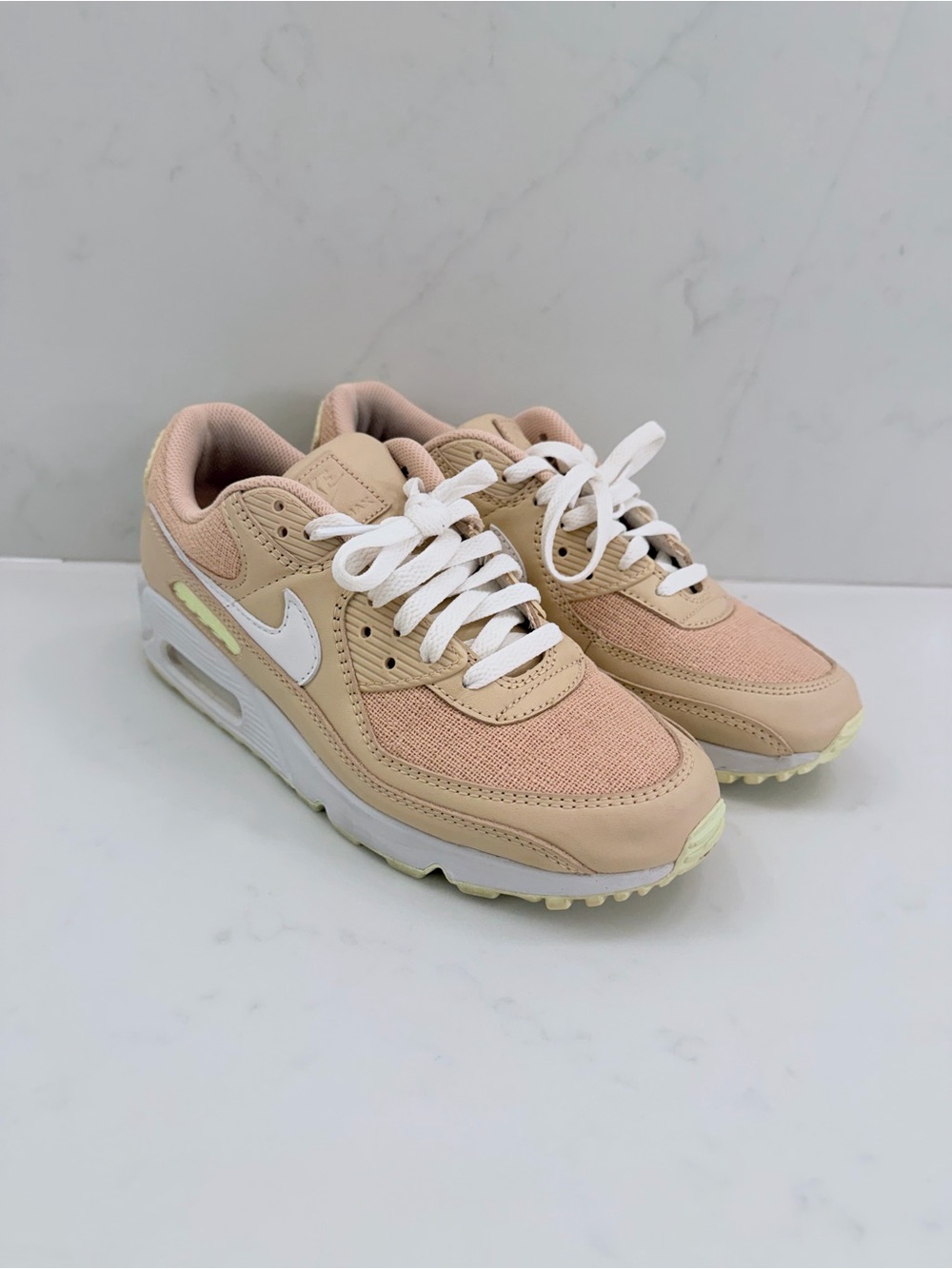 Nike Women's Peach and White Air Max Style Sneakers